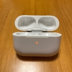 Apple AirPods Pro 第一世代 充電ケース、右耳イヤホンの画像