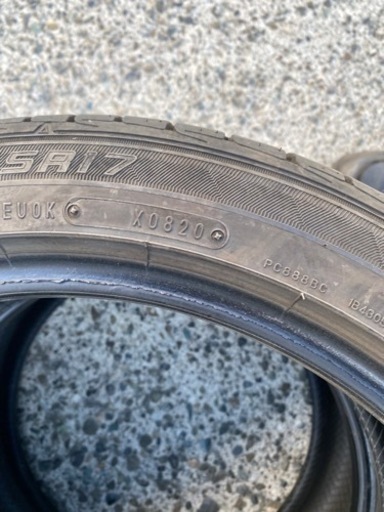 215/45R17タイヤ2本