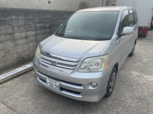 トヨタ　ノア　4WD 両側パワースライドドア　平成18年　2006年