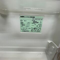 リサイクルショップどりーむ鹿大前店No8348 冷蔵庫　大き目　格安冷蔵庫！　４０４L　自動製氷機能故障　2004年製　他動作確認OKの画像