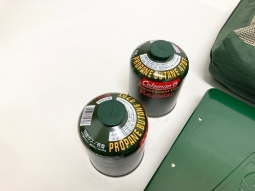 キャンプ用品 コールマン パワーハウス LP ツーバーナー ガス2本 ケース付属  