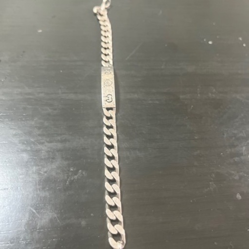 GUCCIのブレスレットだよー