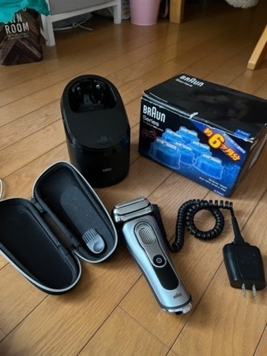 ブラウンシェーバーseries9替刃欠け有り
