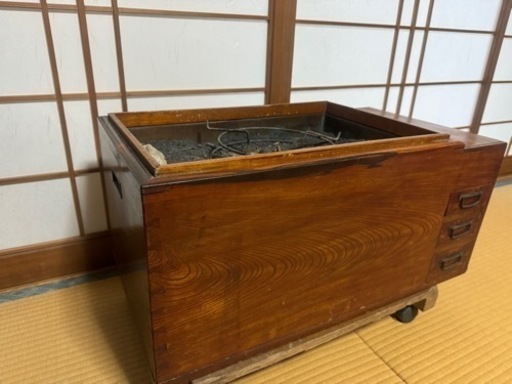 【期間限定値下げ】レトロ　火鉢　　家具 ドレッサー