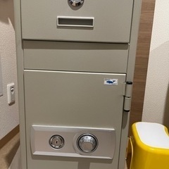 投入式耐火金庫