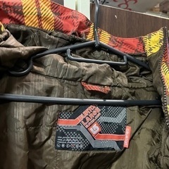 スノーボードウェア BURTON LARGE ウェア上 チェック柄 + Ripzone ウェア下 Mサイズ まとめて セットアップ 中古品 ③の画像