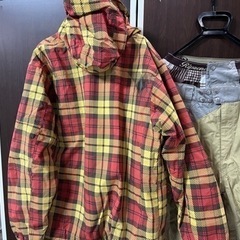 スノーボードウェア BURTON LARGE ウェア上 チェック柄 + Ripzone ウェア下 Mサイズ まとめて セットアップ 中古品 ③の画像