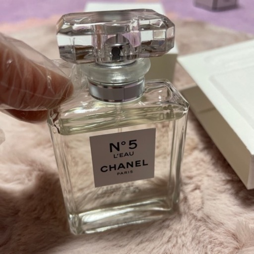 値下有新品CHANEL No.5ローオードゥトワレット　35ml