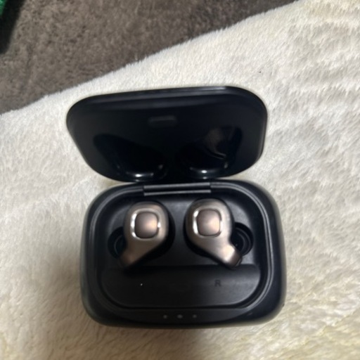 ワイヤレスイヤホン  Bluetooth