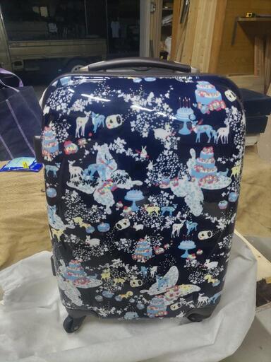 キャリーケース新品