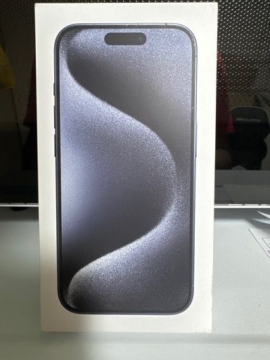 iPhone15Pro 美品　SIMフリー