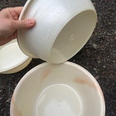 洗面器と浴用椅子の画像