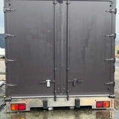 決算セール　改装コンテナ652cm バイク置き場、一時待避場所、貯蔵庫、作業場等用途様々の画像