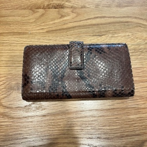 GUCCI グッチ　長財布　パイソン　