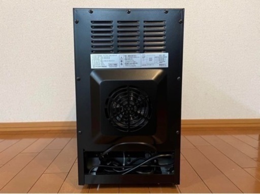 アイリスオーヤマ ワインセラー 8本収納 25L 8~18℃ ペルチェ式 庫内
