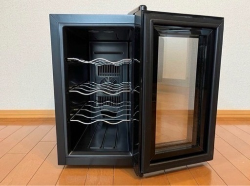 アイリスオーヤマ ワインセラー 8本収納 25L 8~18℃ ペルチェ式 庫内