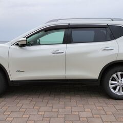 【売切り】4WD　エクストレイルハイブリッド！　キズも少なく美車です！の画像
