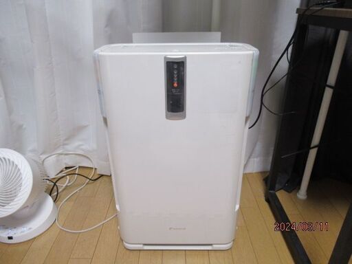 【3/31まで。値下げしました】★空気清浄機、加湿機能も除湿機能も！★DIKIN ダイキン クリアフォース★2011年製★MCZ-65M-W★
