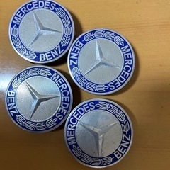 ベンツ　ホイールセンターキャップ