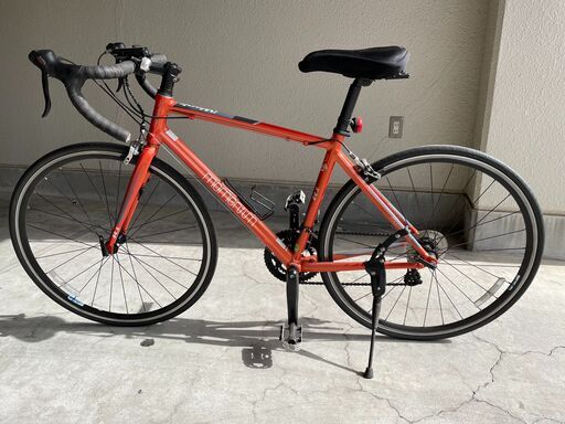 快適な通勤・通学に最適なロードバイクを出品します！ 非常に使い勝手の良い、入門車としては申し分のない１台!!