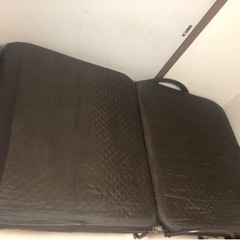 （お問い合わせ中）折り畳みセミダブルベッド欲しい方お譲りします