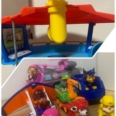 パウパトロール  パウステーションとビークルフィギュア付