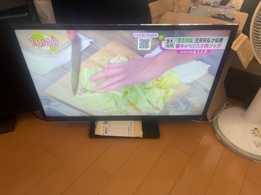 液晶テレビ32型　配達込み