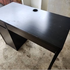 家具　パソコンデスク