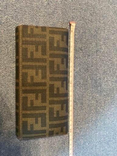 FENDI 長財布