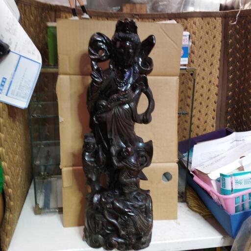 木彫りの菩薩像高さ約55cm!