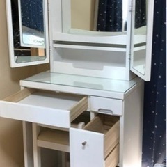 家具 ドレッサー　の画像