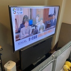 52V型テレビ　AQUOS クアトロン3D LC-52G9 スピーカー付きの画像