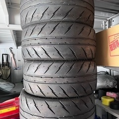 バリ溝　シバタイヤTW200 255/40 R18