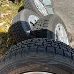 車のパーツ タイヤ、ホイール