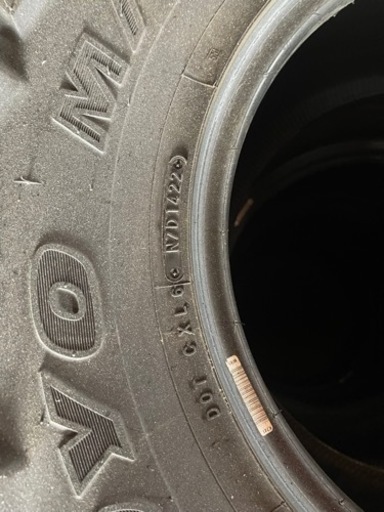 車のパーツ タイヤ、ホイール