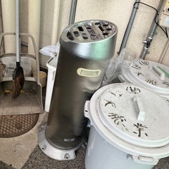 中古アルミ灰皿の画像