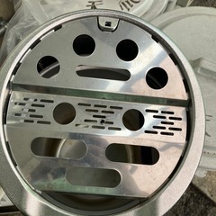 中古アルミ灰皿の画像