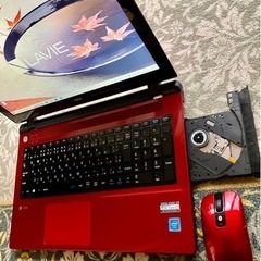 LAVIE Direct NS レッドWindows10【美品】外箱、付属品揃の画像