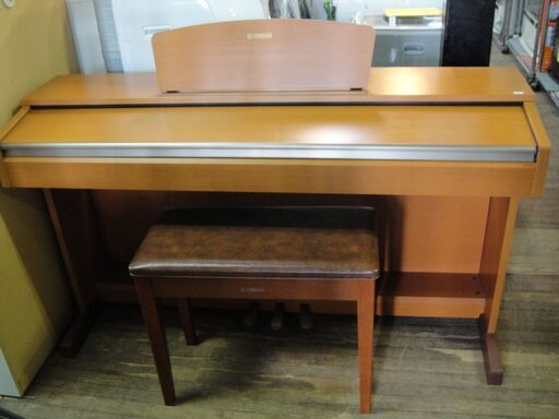 セール中につき、通常特価29,678円より10,000引きの19,678円!　2006年製　ヤマハYAMAHA　デジタルピアノ　ARIUS(アリウス）YDP-151　椅子付き　電子ピアノ