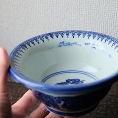 見込みに麒麟◆オリエンタルな雰囲気。伊万里　ベロ藍印判深鉢　骨董・antiques 碗　明治期の画像