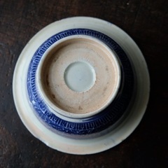 見込みに麒麟◆オリエンタルな雰囲気。伊万里　ベロ藍印判深鉢　骨董・antiques 碗　明治期の画像