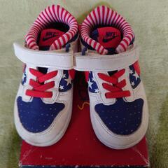 NIKEスニーカー
