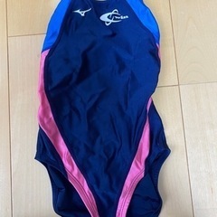 スウィンスイミングスクールの水着サイズ130