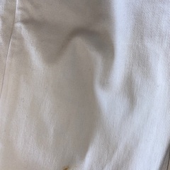 UNIQLO ホワイトジーンズの画像