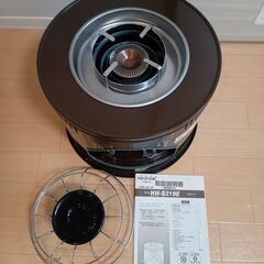 【引取り先が決まりました 多数お問い合わせありがとうございました】商品券可】至急‼トヨトミ石油こんろ (石油ストーブ)「煮炊き専用」 (日本製) 木目 【HH-S219E(M)】と火鉢型ストーブ用クッカーガード【 HSG-7A】付き＜五所川原市まで来てくださる方お願いします＞の画像