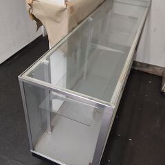 ガラスショーケース（1部ガラス無し）差し上げます