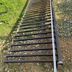門扉　転落防止　格子　柵
