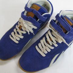 Reebok　スニーカー