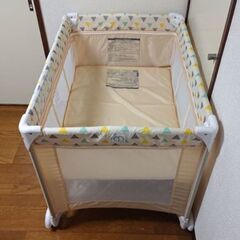 【美品】ベビーベッド・プレイヤード　KATOJIの画像