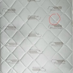 【美品】ダブルベッド　フレーム&マットレスの画像